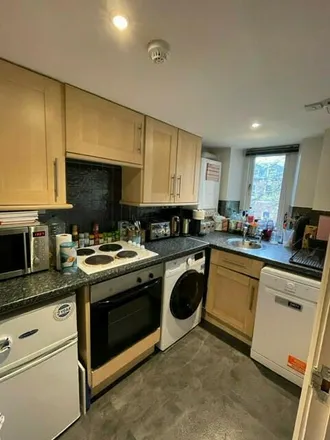 Image 3 - University of Leeds, St. Marks Road, Leeds, LS2 9AD, United Kingdom - Apartment for rent