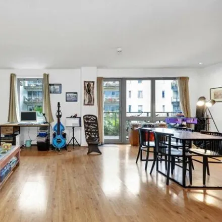 Image 2 - 417 Wick Lane, London, E3 2JG, United Kingdom - Apartment for sale