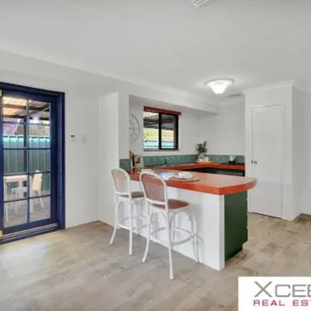 Image 4 - Moss Street, Huntingdale WA 6108, Australia - Apartment for rent