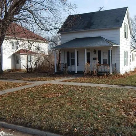 Buy this 2 bed house on 1078 18th Avenue in Eldora, IA 50627