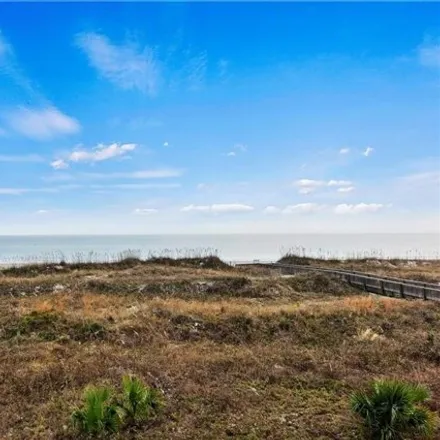 Buy this 1 bed condo on Hilton Head Island Beach & Tennis Resort in 40 Folly Field Road, Hilton Head Island