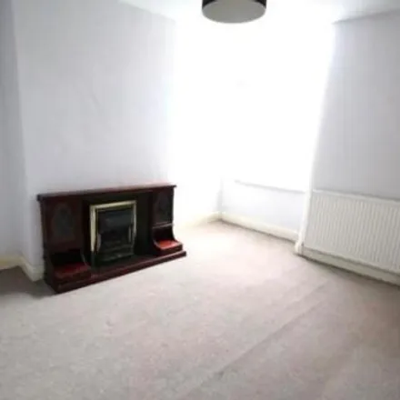 Image 3 - Church Avenue, Eccles, M6 5RB, United Kingdom - Townhouse for rent