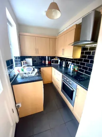 Image 3 - 403 Ecclesall Road, Sheffield, S11 8PE, United Kingdom - Townhouse for rent
