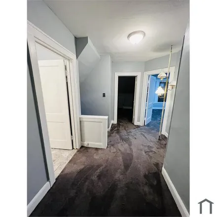 Rent this 5 bed apartment on Woodward / Gratiot NS (NB) in Woodward Avenue, Detroit