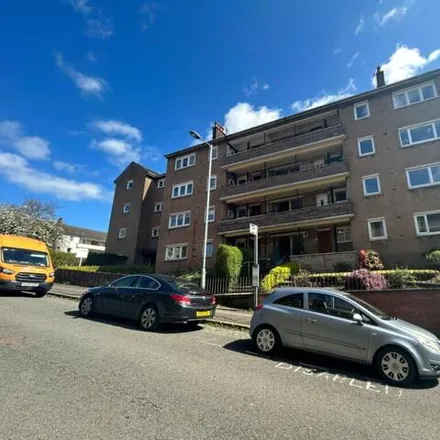 Rent this 3 bed apartment on The Thornwood in Dumbarton Road, Thornwood