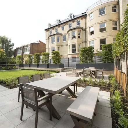 Rent this 2 bed apartment on 9 Arkwright Road in London, NW3 6BG