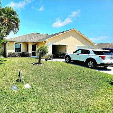 Buy this 6 bed house on 4431 Southwest 7th Place in Cape Coral, FL 33914