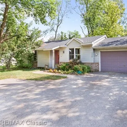 Buy this 3 bed house on 1556 Welch Road in Commerce Township, MI 48390