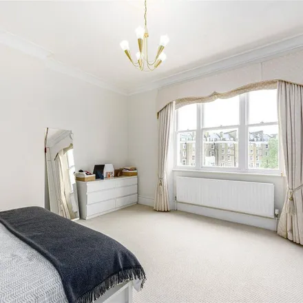 Image 9 - 153 Sutherland Avenue, London, W9 1HR, United Kingdom - Apartment for rent