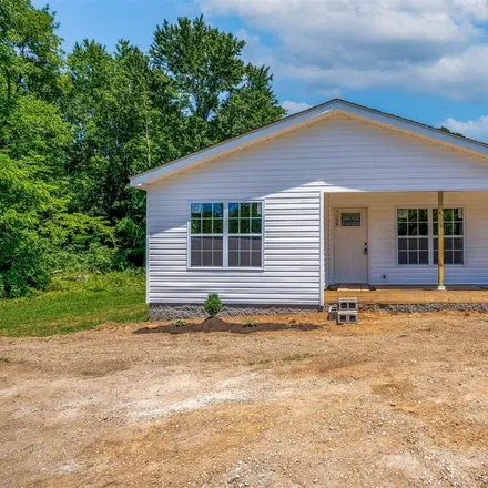 Buy this 3 bed house on 1005 Main Street in Adairville, KY 42202
