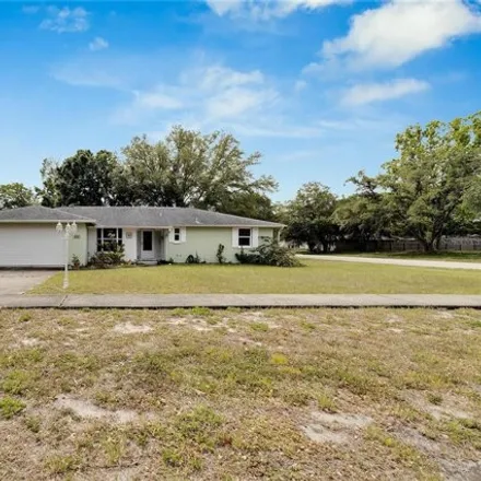Buy this 3 bed house on 5092 Crescent Road in Spring Hill, FL 34606