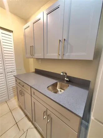 Rent this studio condo on 7360 Southwest 39th Street in Miami-Dade County, FL 33155