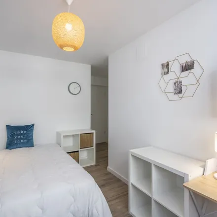Image 3 - 18 Rue du Chanoine Straub, 67100 Strasbourg, France - Apartment for rent