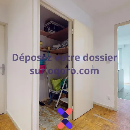 Rent this 3 bed apartment on 35 Rue des Liondards in 63000 Clermont-Ferrand, France