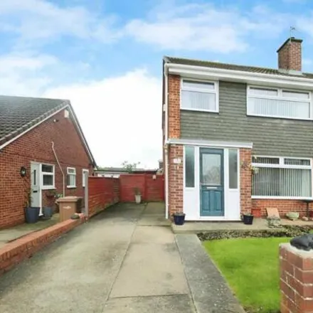 Buy this 3 bed duplex on Gilsland Close in Middlesbrough, TS5 8RU