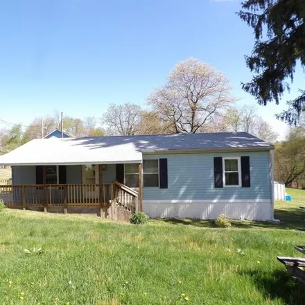 Buy this 3 bed house on 76 Lemon Avenue in Masontown, Preston County
