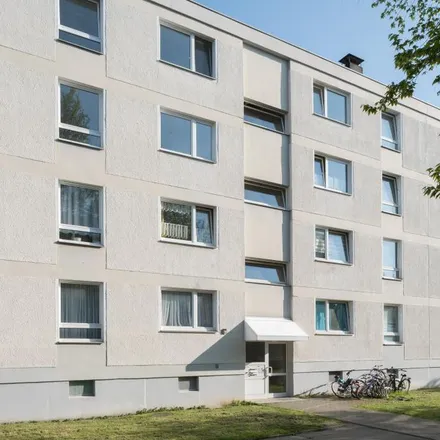 Rent this 3 bed apartment on Süntelweg 19 in 37081 Göttingen, Germany