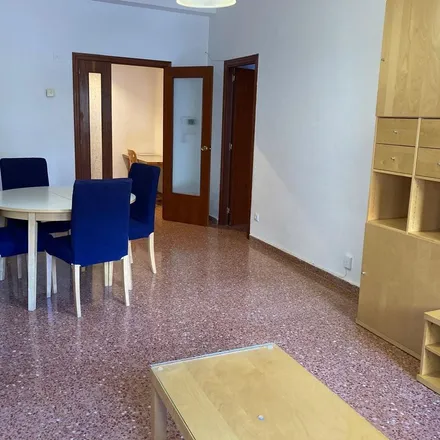 Rent this 1 bed apartment on E Moviles in Avenida de César Augusto, 50003 Zaragoza