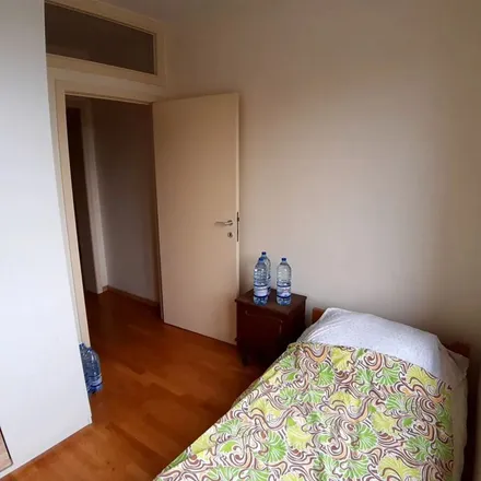 Rent this 2 bed apartment on Stalenstraat 58-60 in 3600 Winterslag, Belgium