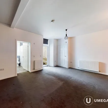 Image 5 - Liberta, 4 Mid Street, Bathgate, EH48 1PR, United Kingdom - Apartment for rent