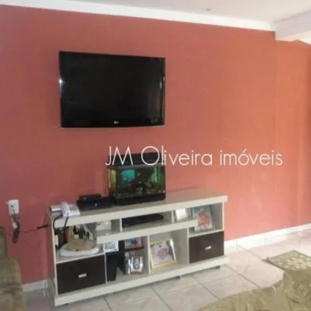 Buy this 4 bed house on Rua Haruji Homma in Vila Carolina, Itapetininga - SP