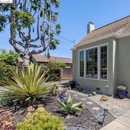 Buy this 3 bed house on 775 Collier Drive in San Leandro, CA 94577