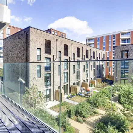 Image 5 - Fairwater House, 1 Bonnet Street, London, E16 2SY, United Kingdom - Apartment for rent