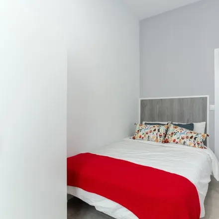 Rent this 1studio room on Hostal Meyra in Calle de Fuencarral, 28004 Madrid