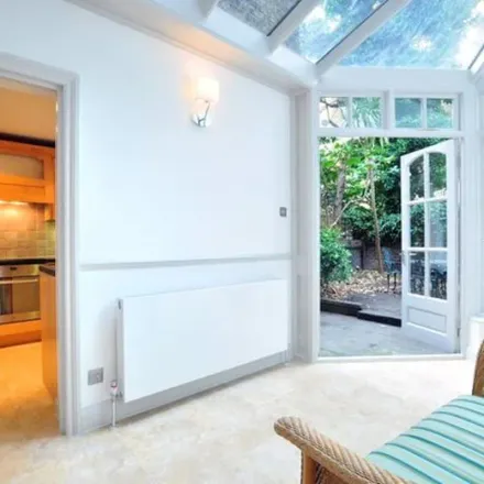 Image 5 - 146 Praed Street, London, W2 1BA, United Kingdom - Apartment for rent