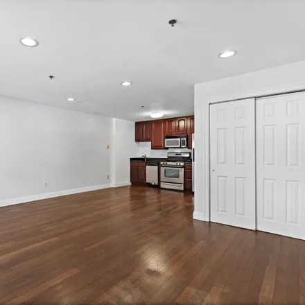 Image 4 - 1720 New York Avenue, Union City, NJ 07087, USA - Condo for sale