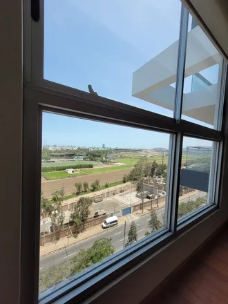 Image 4 - Avenida Manuel Olguin, Santiago de Surco, Lima Metropolitan Area 15023, Peru - Apartment for rent
