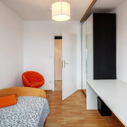 Rent this 3 bed apartment on Virchowstraße 10 in 85521 Ottobrunn, Germany