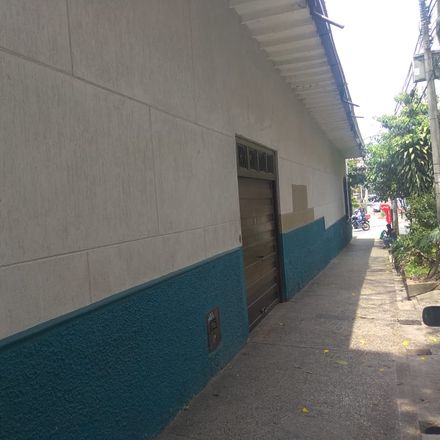 Rent this 3 bed apartment on Calle 47A in Comuna 10 - La Candelaria, Medellín