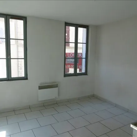 Image 4 - 315 Place de la Liberté, 83000 Toulon, France - Apartment for rent