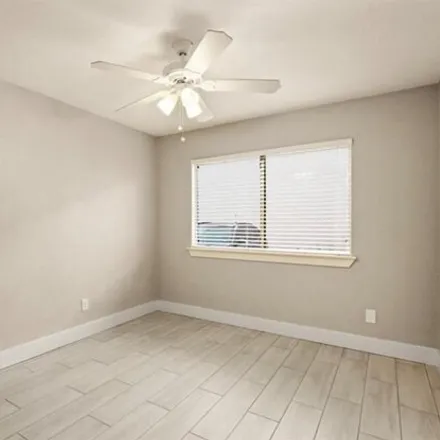 Image 9 - 909 Reinli St Apt 114, Austin, Texas, 78751 - Condo for rent