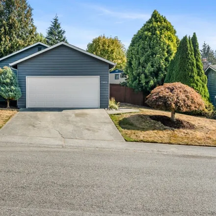 Buy this 3 bed apartment on 7405 7th Drive West in Everett, WA 98203