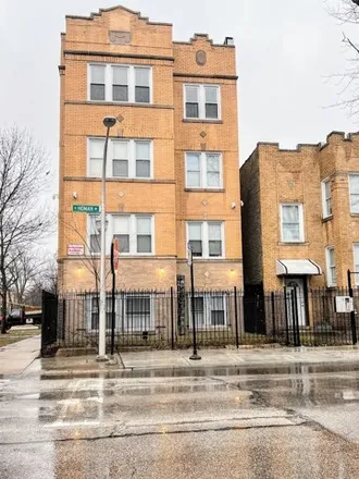 Rent this 2 bed condo on 657 North Homan Avenue in Chicago, IL 60651