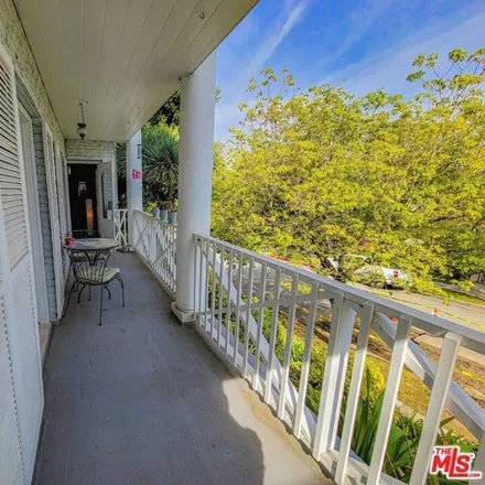 Image 4 - 425 Shirley Place, Beverly Hills, CA 90212, USA - House for sale