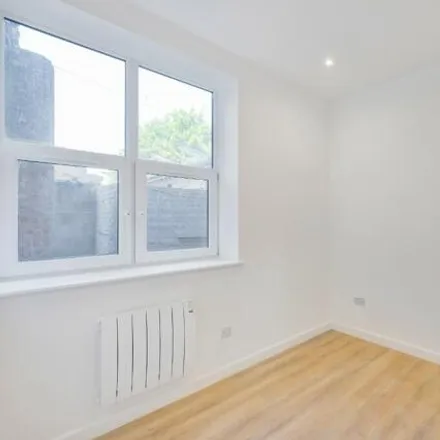 Rent this 1 bed apartment on Ealing Road in Great West Road, London