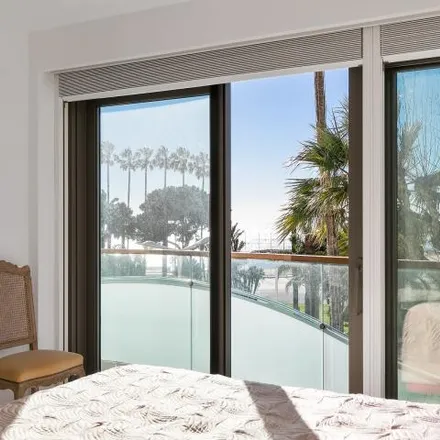 Image 8 - 73 Boulevard de la Croisette, 06400 Cannes, France - Apartment for sale