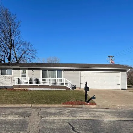 Buy this 3 bed house on 1413 16th Street in Fennimore, Grant County