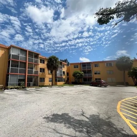 Buy this 2 bed condo on unnamed road in Crystal Lake, Deerfield Beach