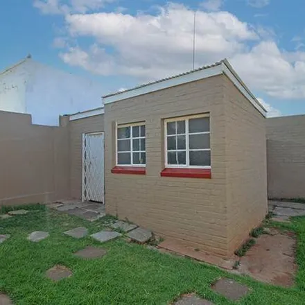 Image 6 - 50 York Road, Johannesburg Ward 118, Johannesburg, 2094, South Africa - Apartment for rent