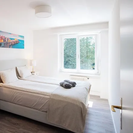 Image 2 - Wetzikon (ZH), Bezirk Hinwil, Switzerland - Apartment for rent