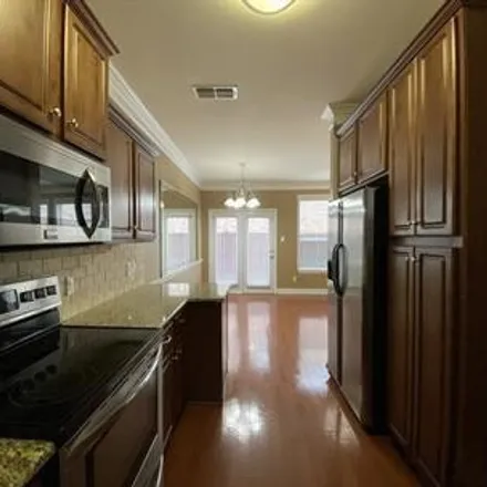Image 3 - 5031 Barcelona Trail, Lake Parks West, Grand Prairie, TX 75052, USA - Townhouse for rent