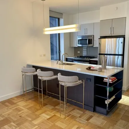 Image 2 - The Ohm, 312 11th Avenue, New York, NY 10001, USA - Apartment for rent