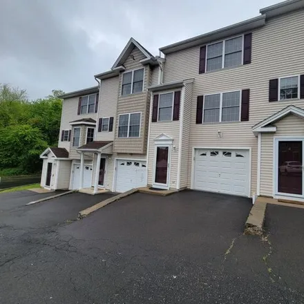 Buy this 2 bed townhouse on 101 Taft Pointe in Waterbury, CT 06708