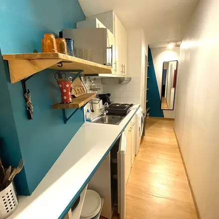 Rent this 1 bed apartment on 9 Allée Duquesne in 44000 Nantes, France