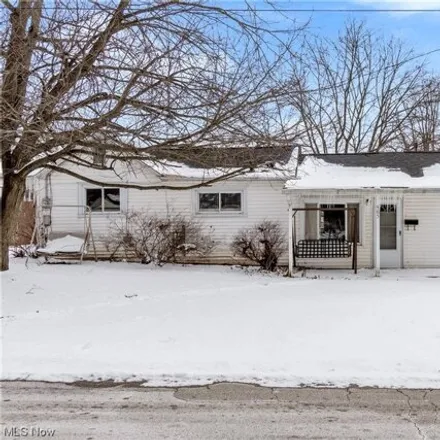 Buy this 2 bed house on 461 Springdale Avenue in Wadsworth, OH 44281