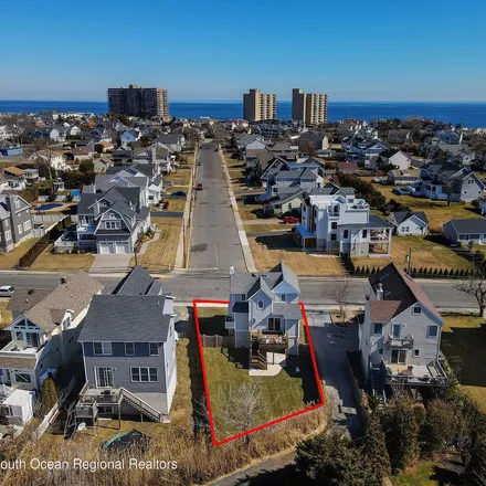 Rent this 3 bed apartment on 34 Riverdale Avenue in Monmouth Beach, Monmouth County